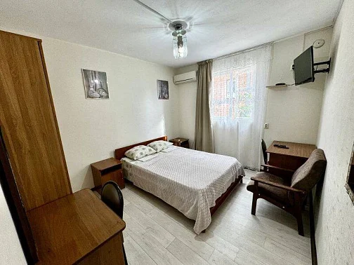 Частный сектор Толстого 30/1, Геленджик Фото: 10 из 32
