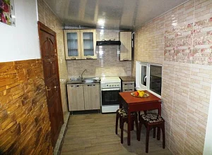 2х-комнатный дом  пер. Полтавский Феодосия