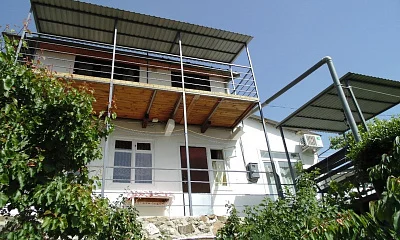 "Апрель" частный сектор, Алушта Фото: 1 из 50