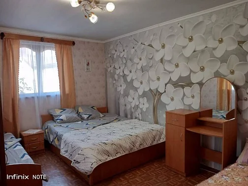 2х-комнатный коттедж под-ключ Советская 73, Феодосия Фото: 8 из 10