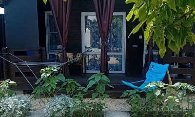 "Уютные домики" частный сектор, Кучугуры Фото: 1 из 49